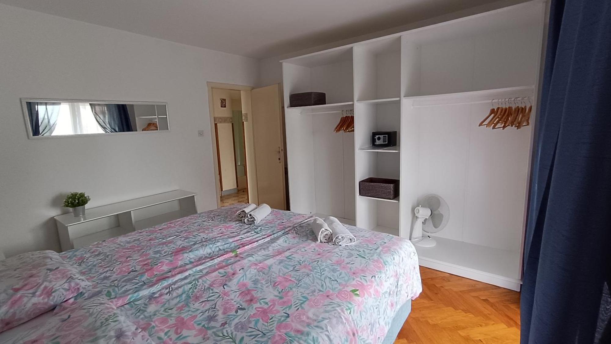 פורץ Apartments Gabriela מראה חיצוני תמונה